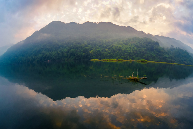 one of twenty special freshwater lake of the world needing protection