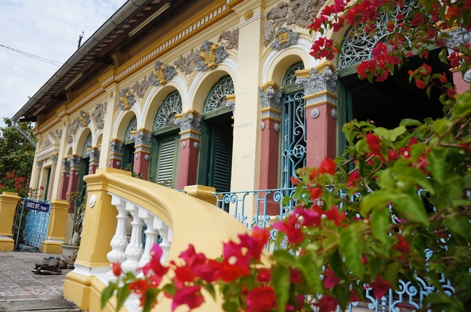 Binh Thuy ancient house