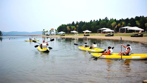 Dai Lai lake