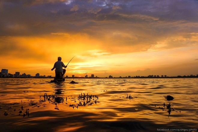 Sunset on West Lake