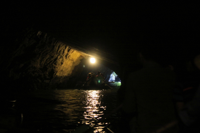Each cave in Trang An all carry a specific characteristic as the name