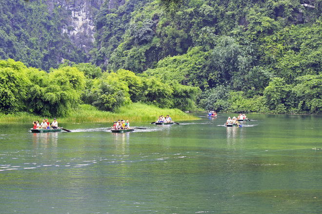 Trang An boat station 