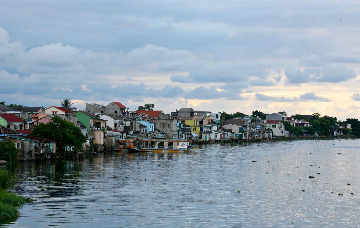 Huong river