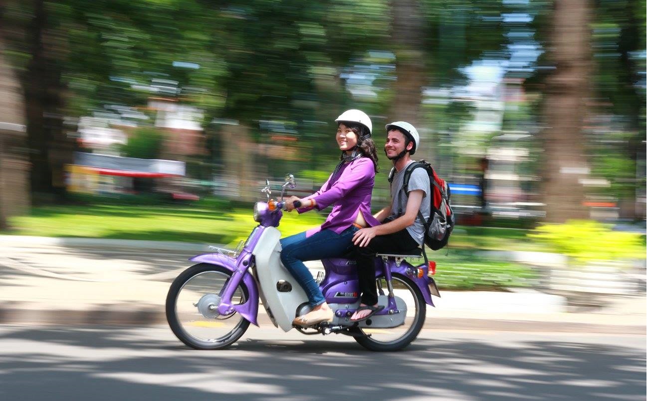 HA NOI - SCOOTER TOUR (HALF DAY)