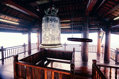 Bronze bell on Ba Na hills