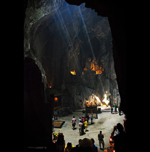 Huyen Khong cave