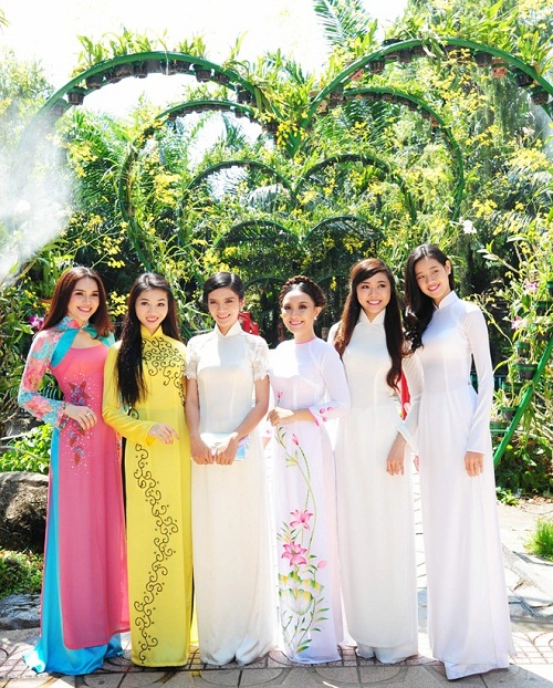 Many kinds of ao dai will be showed at Dam Sen Park