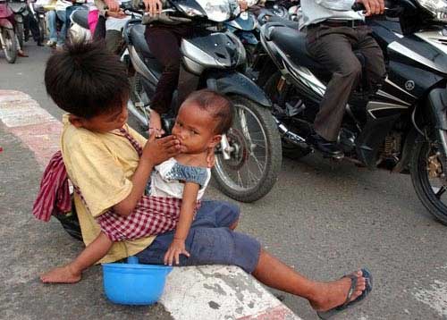 Street children in Vietnam