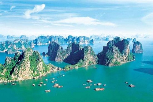 Travel to Ha Long Bay