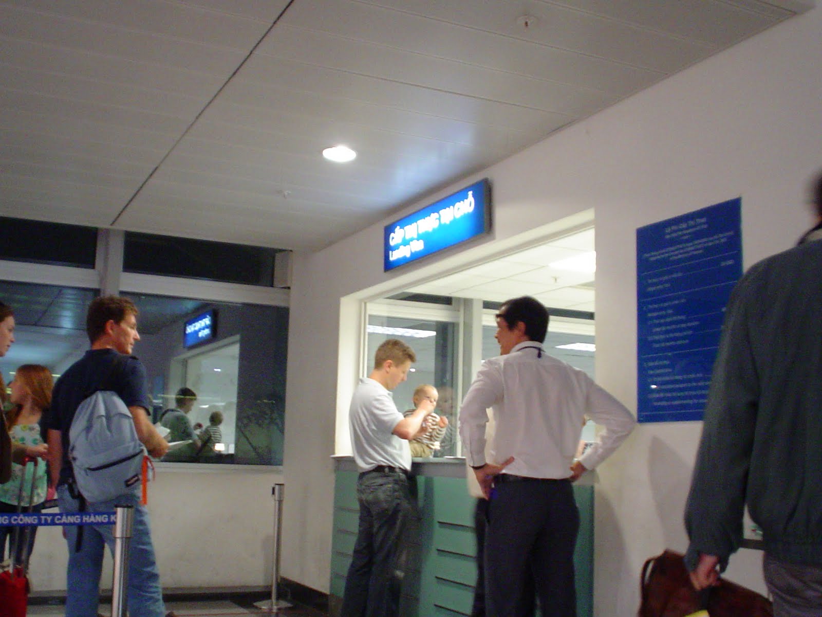 vietnam-visa-landing-counter