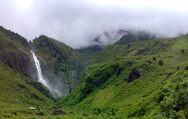 Tac Tinh waterfall